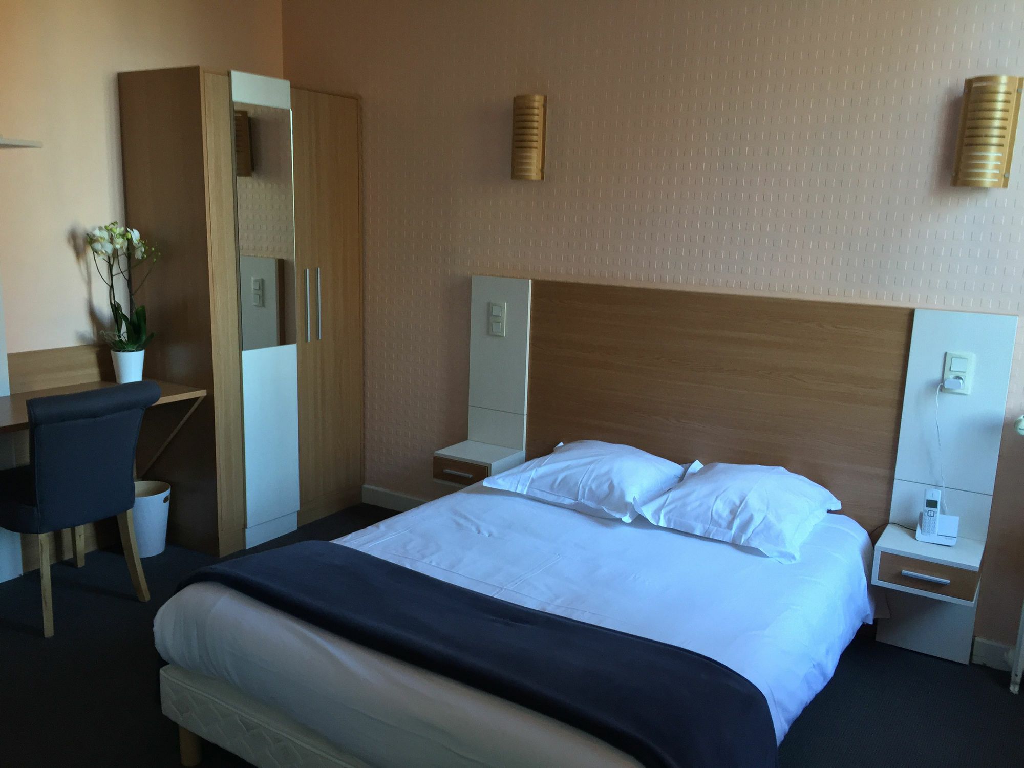 Citotel Hotel Le Chapon Fin Бриве-ла-Гаилларде Экстерьер фото